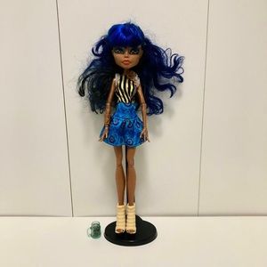 Monster High Doll: Coffin Bean - Robecca Steam